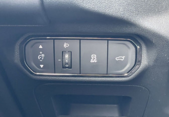 Подержанный автомобиль Haval H7 2025 года (19 фото)