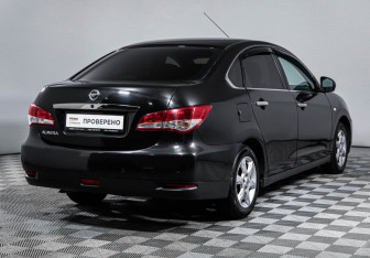 Подержанный автомобиль Nissan Almera Sedan 2015 года (5 фото)