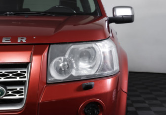 Подержанный автомобиль Land Rover Freelander 2007 года (21 фото)