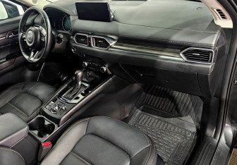 Подержанный автомобиль Mazda CX-5 2024 года (11 фото)