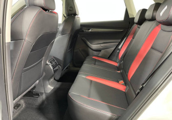 Новый Skoda Karoq 2025 (16 фото)