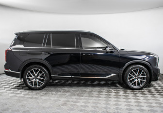 Подержанный автомобиль GAC GS8 2023 года (4 фото)