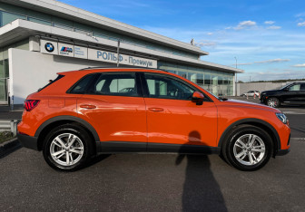 Подержанный автомобиль Audi Q3 2020 года (4 фото)