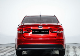 Подержанный автомобиль Kia Rio Sedan 2016 года (4 фото)