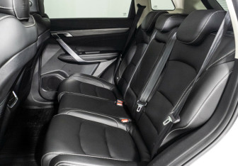 Подержанный автомобиль Geely Atlas Pro 2022 года (19 фото)