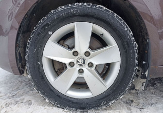 Подержанный автомобиль Skoda Octavia Liftback 2016 года (9 фото)