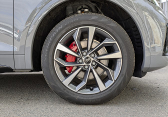 Новый Audi Q5 2025 (7 фото)