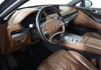 Подержанный автомобиль Genesis G80 2021 года (9 фото)