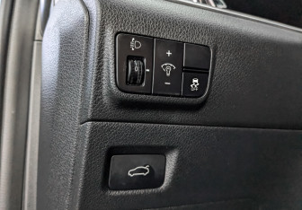 Подержанный автомобиль Kia K5 2021 года (28 фото)