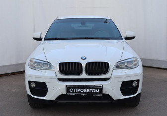 Подержанный автомобиль BMW X6 2013 года (2 фото)