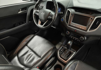 Подержанный автомобиль Hyundai Creta 2017 года (11 фото)