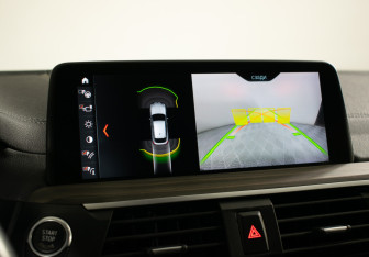 Подержанный автомобиль BMW X4 2018 года (14 фото)