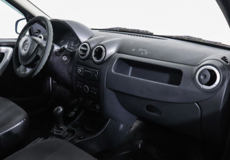 Подержанный автомобиль LADA (ВАЗ) Largus Wagon 2013 года (5 фото)