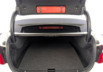 Подержанный автомобиль Volvo S60 2017 года (10 фото)