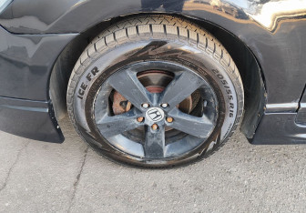 Подержанный автомобиль Honda Civic Sedan 2008 года (12 фото)