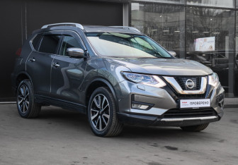 Подержанный автомобиль Nissan X-Trail 2021 года (3 фото)