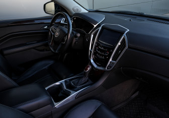 Подержанный автомобиль Cadillac SRX 2014 года (10 фото)