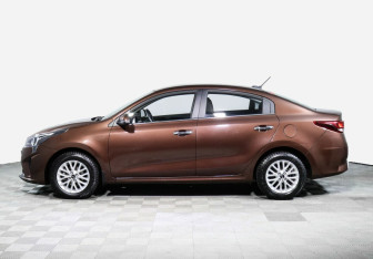 Подержанный автомобиль Kia Rio Sedan 2021 года (3 фото)