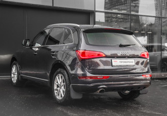 Подержанный автомобиль Audi Q5 2012 года (6 фото)