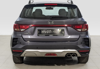 Подержанный автомобиль Kia Rio Hatchback 2021 года (6 фото)