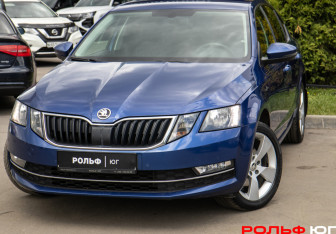 Подержанный автомобиль Skoda Octavia Liftback 2020 года (17 фото)