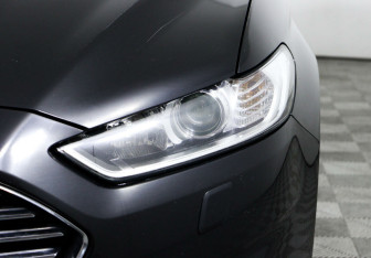 Подержанный автомобиль Ford Mondeo Sedan 2019 года (6 фото)