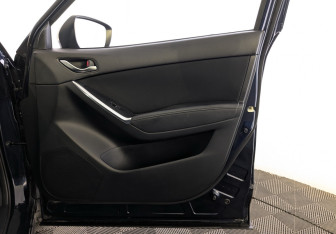 Подержанный автомобиль Mazda CX-5 2015 года (24 фото)