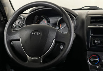 Подержанный автомобиль LADA (ВАЗ) Granta Wagon 2021 года (14 фото)