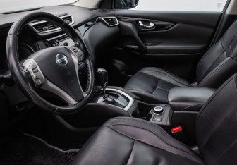 Подержанный автомобиль Nissan Qashqai 2014 года (10 фото)