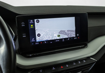 Подержанный автомобиль Skoda Octavia Liftback 2020 года (17 фото)