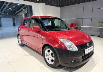 Подержанный автомобиль Suzuki Swift Hatchback 2007 года (2 фото)