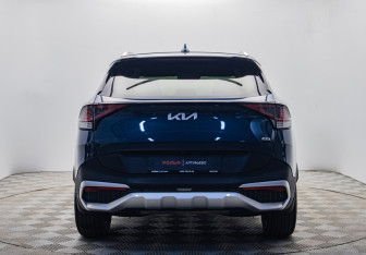 Подержанный автомобиль Kia Sportage 2023 года (4 фото)