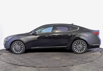 Подержанный автомобиль Kia K7 2019 года (8 фото)