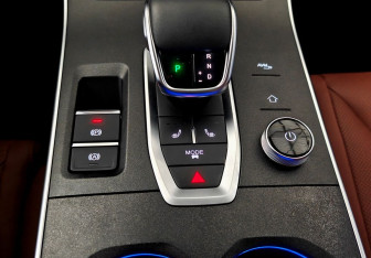 Подержанный автомобиль Omoda C5 2022 года (17 фото)