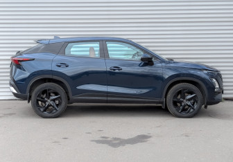 Подержанный автомобиль Omoda C5 2024 года (4 фото)
