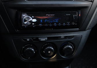 Подержанный автомобиль Peugeot 301 2016 года (15 фото)