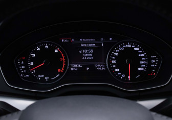 Подержанный автомобиль Audi Q5 2017 года (12 фото)