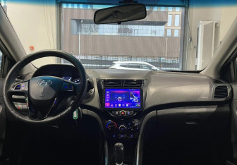 Подержанный автомобиль Hyundai Solaris Sedan 2012 года (10 фото)