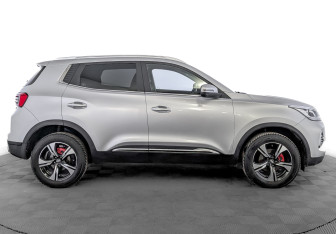 Подержанный автомобиль Chery Tiggo 4 Pro 2023 года (4 фото)