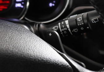 Подержанный автомобиль Kia Ceed Hatchback 2013 года (11 фото)