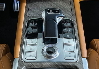 Подержанный автомобиль Tank 500 2024 года (16 фото)