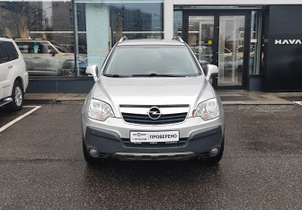 Подержанный автомобиль Opel Antara 2008 года (2 фото)