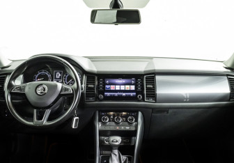 Подержанный автомобиль Skoda Kodiaq 2019 года (14 фото)