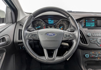 Подержанный автомобиль Ford Focus Hatchback 2019 года (21 фото)
