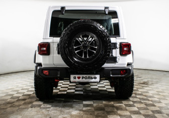 Новый Jeep Wrangler 2024 (6 фото)