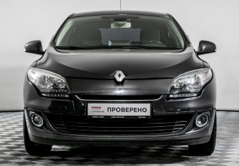 Подержанный автомобиль Renault Megane Hatchback 2012 года (2 фото)
