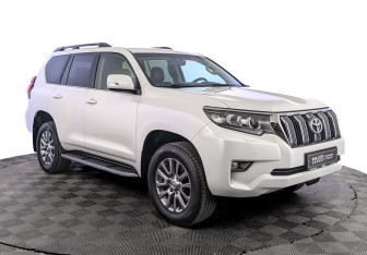 Подержанный автомобиль Toyota Land Cruiser Prado 2020 года (3 фото)