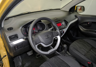 Подержанный автомобиль Kia Picanto 2011 года (15 фото)