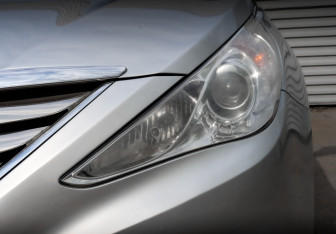 Подержанный автомобиль Hyundai Sonata 2011 года (17 фото)