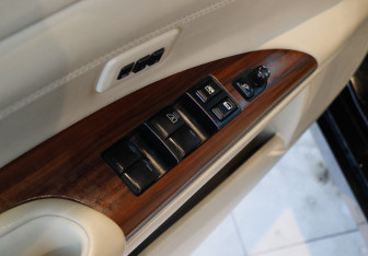 Подержанный автомобиль Nissan Teana 2012 года (19 фото)